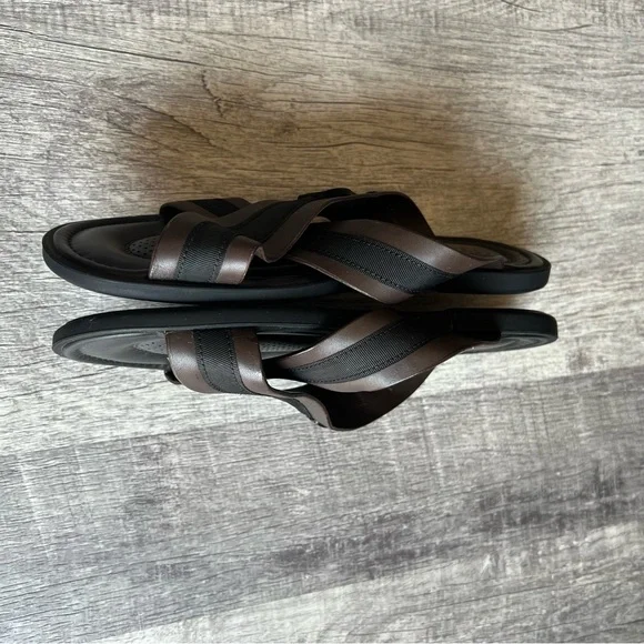 Salvatore Ferragamo Tolis Two-Tone Crisscross Sandals Brown Black Size 6